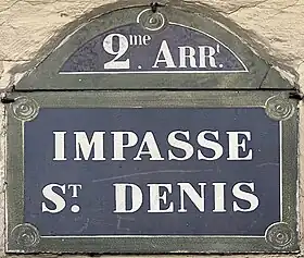 Voir la plaque.