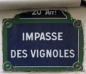 Voir la plaque.