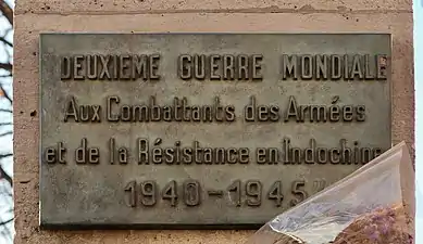 Plaque en hommage aux combattants d'Indochine.