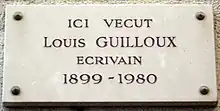 Plaque au no 42.