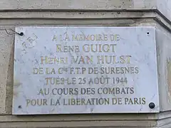 Plaque au no 11.