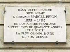 Au no 32 : Marcel Brion.