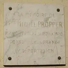 Plaque au no 22 bis.