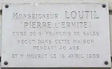 Plaque apposée au 3, rue Viète.