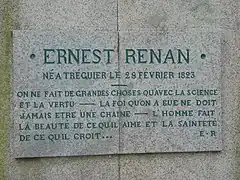 Plaque du monument consacré à Renan à Tréguier.