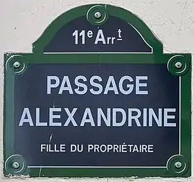 Voir la plaque.