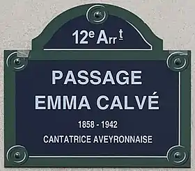 Voir la plaque.