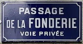 Voir la plaque.