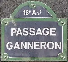 Voir la plaque.