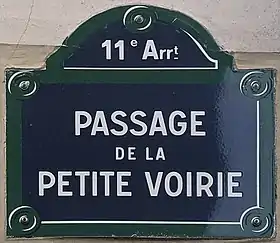 Voir la plaque.