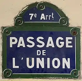 Voir la plaque.