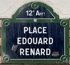 Voir la plaque.