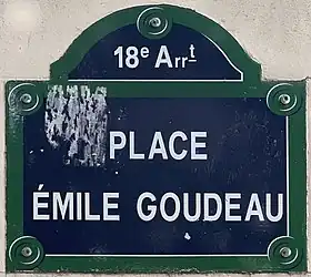 Voir la plaque.