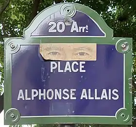 Voir la plaque.