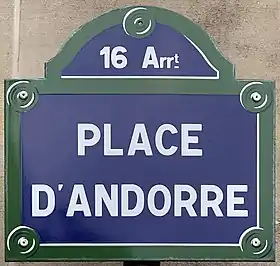 Voir la plaque.