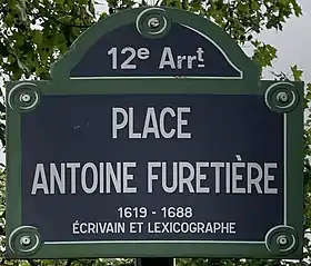 Voir la plaque.