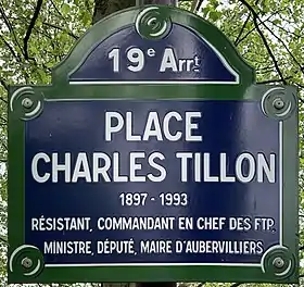 Voir la plaque.