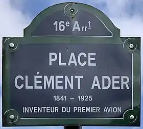 Voir la plaque.