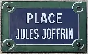 Voir la plaque.