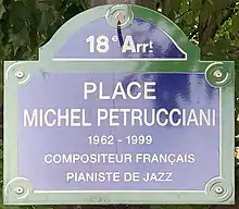 Voir la plaque.