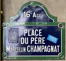 Voir la plaque.