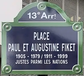 Voir la plaque.