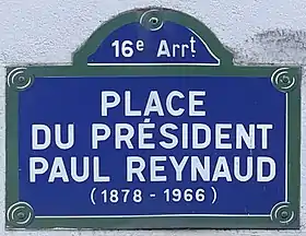 Voir la plaque.