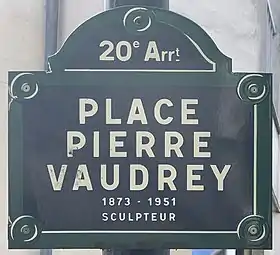 Voir la plaque.