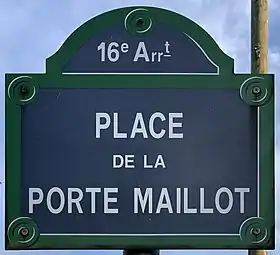 Voir la plaque.