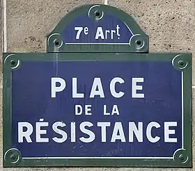 Voir la plaque.