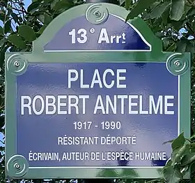 Voir la plaque.