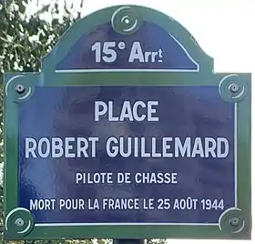 Voir la plaque.