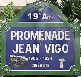 Voir la plaque.