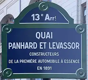 Voir la plaque.