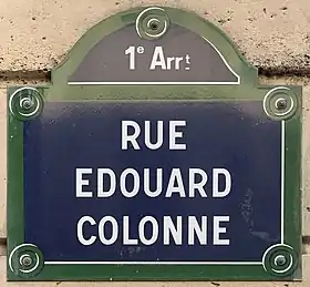 Voir la plaque.