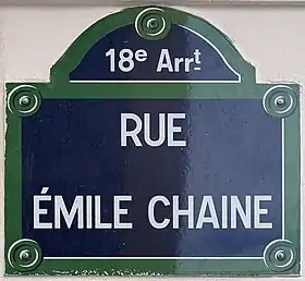 Voir la plaque.