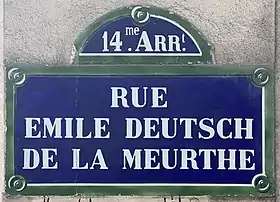 Voir la plaque.