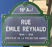 Voir la plaque.