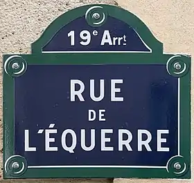 Voir la plaque.