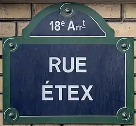 Voir la plaque.