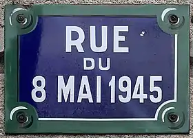 Voir la plaque.