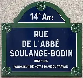 Voir la plaque.