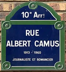 Voir la plaque.