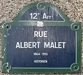 Voir la plaque.