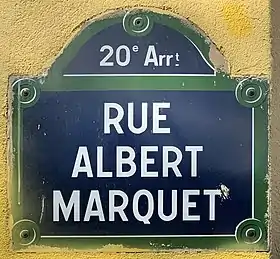 Voir la plaque.