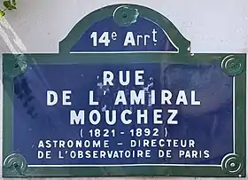 Voir la plaque.