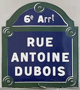 Voir la plaque.