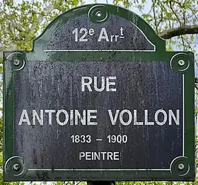 Voir la plaque.