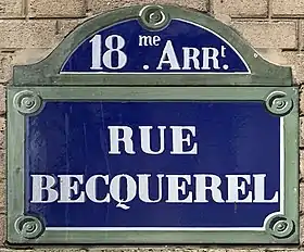 Voir la plaque.