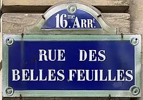 Voir la plaque.